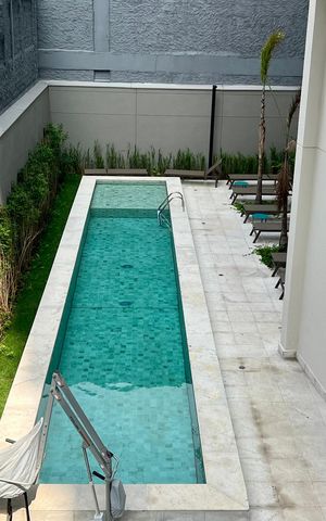 Studio à venda com 43m², 1 quarto e sem vaga Studio à venda com 43m², 1 quarto e sem vagaPiscina