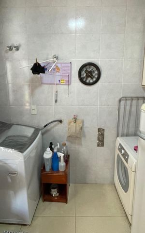 Casa à venda com 220m², 3 quartos e 2 vagas