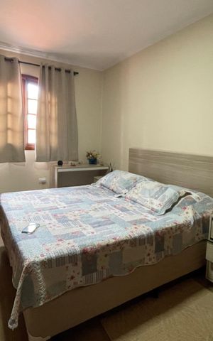 Casa à venda com 220m², 3 quartos e 2 vagas
