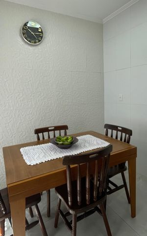 Casa à venda com 220m², 3 quartos e 2 vagas