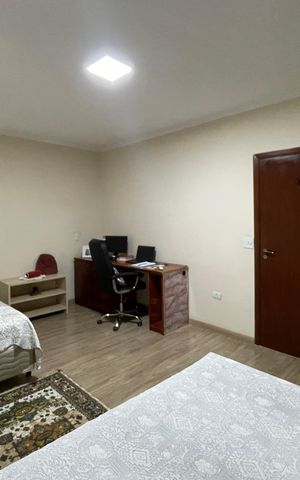 Casa à venda com 220m², 3 quartos e 2 vagas