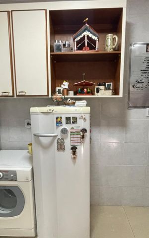 Casa à venda com 220m², 3 quartos e 2 vagas