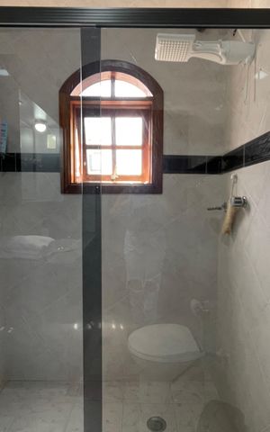 Casa à venda com 220m², 3 quartos e 2 vagas