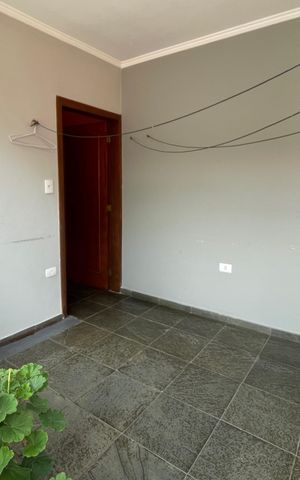 Casa à venda com 220m², 3 quartos e 2 vagas
