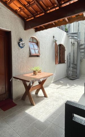 Casa à venda com 220m², 3 quartos e 2 vagas