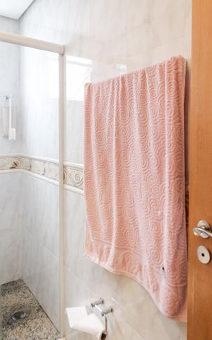 Apartamento à venda com 147m², 3 quartos e 3 vagas Apartamento à venda com 147m², 3 quartos e 3 vagasBanheiro Quarto Suíte 1
