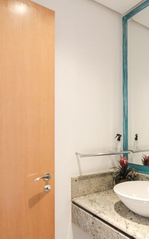 Apartamento à venda com 147m², 3 quartos e 3 vagas Apartamento à venda com 147m², 3 quartos e 3 vagasLavabo