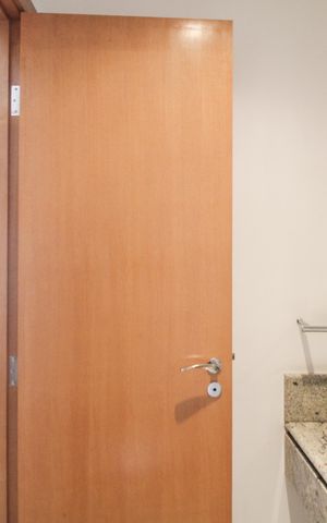 Apartamento à venda com 147m², 3 quartos e 3 vagas Apartamento à venda com 147m², 3 quartos e 3 vagasLavabo