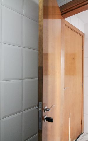 Apartamento à venda com 147m², 3 quartos e 3 vagas Apartamento à venda com 147m², 3 quartos e 3 vagasÁrea de Serviço - Banheiro