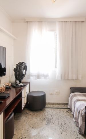 Apartamento à venda com 147m², 3 quartos e 3 vagas Apartamento à venda com 147m², 3 quartos e 3 vagasSala