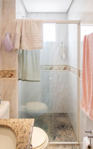 Apartamento à venda com 147m², 3 quartos e 3 vagas Apartamento à venda com 147m², 3 quartos e 3 vagasBanheiro Quarto Suíte 1