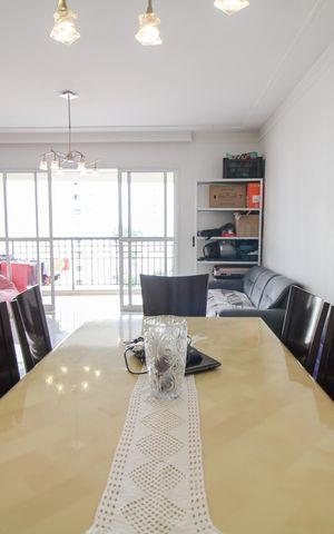 Apartamento à venda com 147m², 3 quartos e 3 vagas Apartamento à venda com 147m², 3 quartos e 3 vagasSala