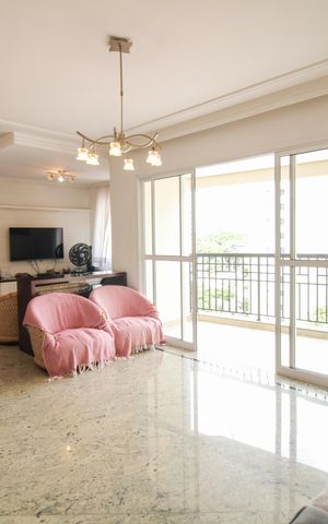 Apartamento à venda com 147m², 3 quartos e 3 vagas Apartamento à venda com 147m², 3 quartos e 3 vagasSala