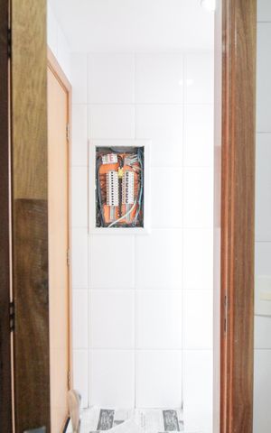 Apartamento à venda com 147m², 3 quartos e 3 vagas Apartamento à venda com 147m², 3 quartos e 3 vagasÁrea de Serviço - Banheiro