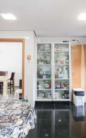 Apartamento à venda com 147m², 3 quartos e 3 vagas Apartamento à venda com 147m², 3 quartos e 3 vagasCozinha