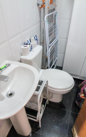 Apartamento à venda com 147m², 3 quartos e 3 vagas Apartamento à venda com 147m², 3 quartos e 3 vagasÁrea de Serviço - Banheiro