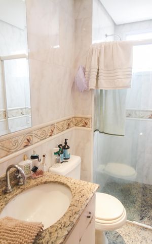 Apartamento à venda com 147m², 3 quartos e 3 vagas Apartamento à venda com 147m², 3 quartos e 3 vagasBanheiro Quarto Suíte 1