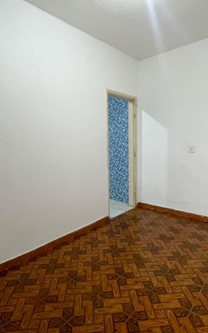 Casa para alugar com 48m², 1 quarto e sem vaga