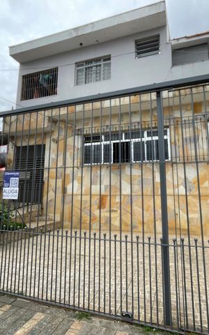 Casa para alugar com 48m², 1 quarto e sem vaga