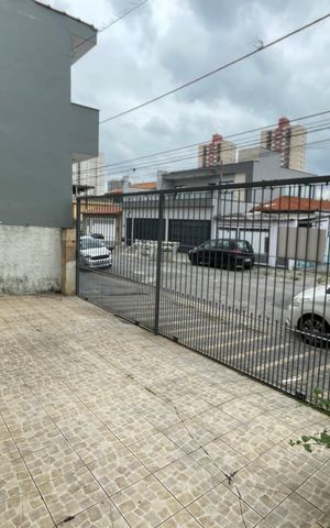 Casa para alugar com 48m², 1 quarto e sem vaga Casa para alugar com 48m², 1 quarto e sem vagaEntrada