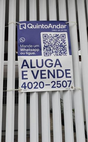Casa à venda com 187m², 3 quartos e 2 vagas Casa à venda com 187m², 3 quartos e 2 vagasPlaquinha