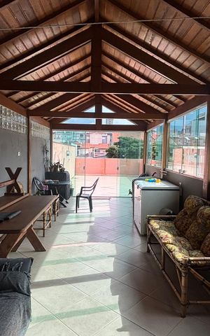 Apartamento à venda com 162m², 3 quartos e 2 vagas Apartamento à venda com 162m², 3 quartos e 2 vagasCobertura