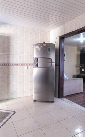Casa à venda com 5m², 6 quartos e 2 vagas Casa à venda com 5m², 6 quartos e 2 vagasCozinha Casa 3