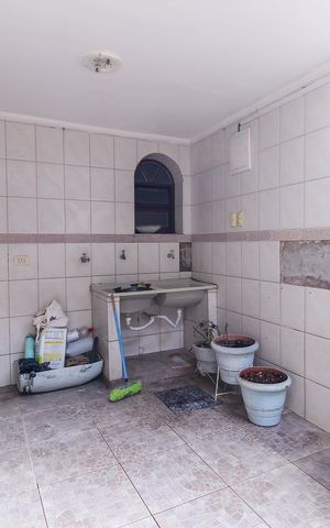 Casa à venda com 68m², 2 quartos e 1 vaga Casa à venda com 68m², 2 quartos e 1 vagaÁrea de Serviço