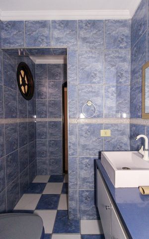 Casa à venda com 68m², 2 quartos e 1 vaga Casa à venda com 68m², 2 quartos e 1 vagaBanheiro Social