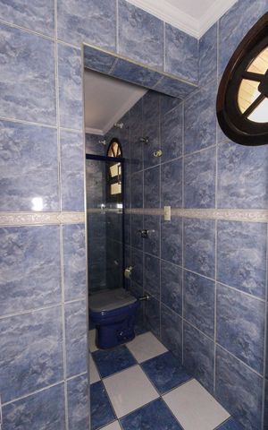 Casa à venda com 68m², 2 quartos e 1 vaga Casa à venda com 68m², 2 quartos e 1 vagaBanheiro Social