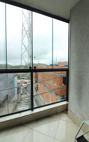 Casa à venda com 216m², 2 quartos e 4 vagasSuíte 1 Sacada 