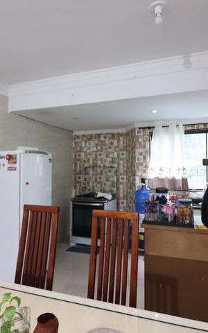 Casa à venda com 216m², 2 quartos e 4 vagasCopa e Cozinha 