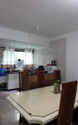 Casa à venda com 216m², 2 quartos e 4 vagasCopa e Cozinha 