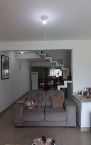 Casa à venda com 216m², 2 quartos e 4 vagasSala 