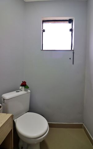 Casa à venda com 216m², 2 quartos e 4 vagasLavabo