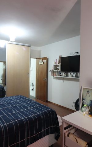 Casa à venda com 216m², 2 quartos e 4 vagasSuíte 2