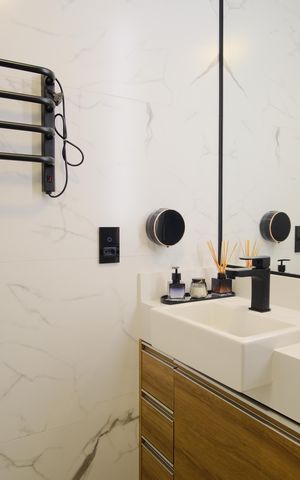 Apartamento à venda com 69m², 2 quartos e 2 vagasBanheiro da Suíte