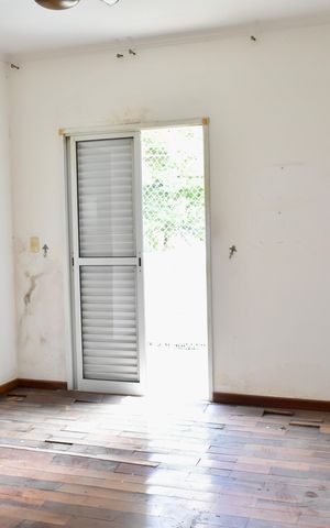 Casa à venda com 170m², 5 quartos e 2 vagas Casa à venda com 170m², 5 quartos e 2 vagasSuíte 1