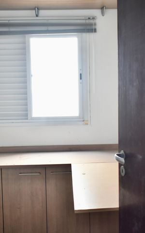 Casa à venda com 170m², 5 quartos e 2 vagas Casa à venda com 170m², 5 quartos e 2 vagasEscritório 2