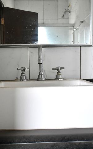 Casa à venda com 170m², 5 quartos e 2 vagas Casa à venda com 170m², 5 quartos e 2 vagasBanheiro da Suíte 1