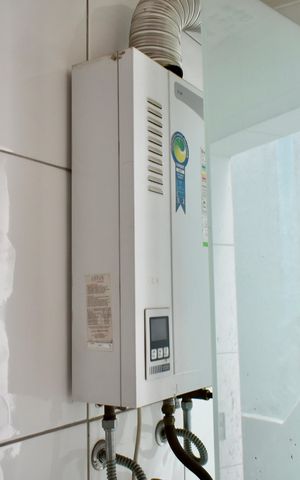 Casa à venda com 170m², 5 quartos e 2 vagas Casa à venda com 170m², 5 quartos e 2 vagasÁrea de Serviço
