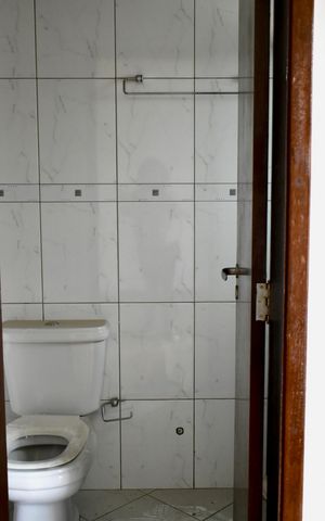 Casa à venda com 170m², 5 quartos e 2 vagas Casa à venda com 170m², 5 quartos e 2 vagasBanheiro da Suíte 1