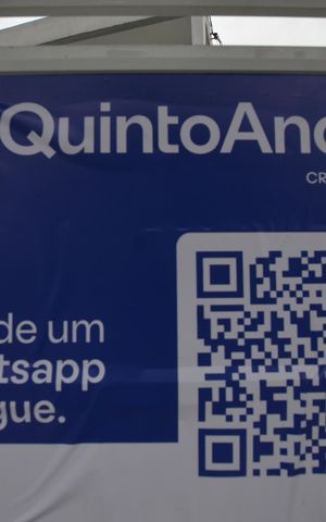 Apartamento para alugar com 144m², 2 quartos e sem vagaPlaca instalada