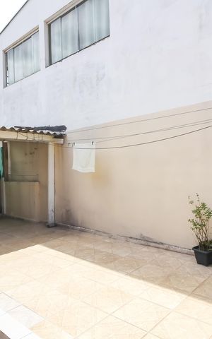 Casa à venda com 80m², 2 quartos e sem vaga Casa à venda com 80m², 2 quartos e sem vagaÁrea de Serviço / Quintal