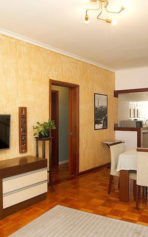 Apartamento à venda com 87m², 2 quartos e sem vagaSala