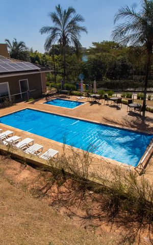 Casa de condomínio à venda com 414m², 3 quartos e 4 vagas Casa de condomínio à venda com 414m², 3 quartos e 4 vagasÁREA COMUM CLUBE QUARESMEIRAS
