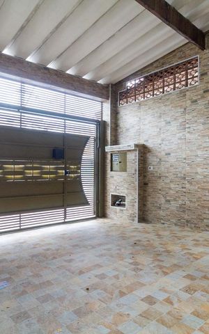 Casa à venda com 135m², 3 quartos e 2 vagas Casa à venda com 135m², 3 quartos e 2 vagasGaragem