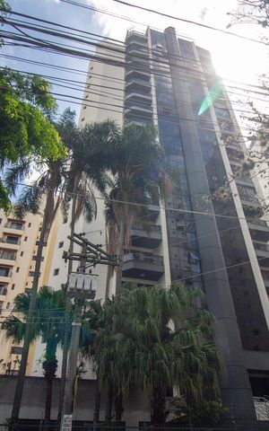 Apartamento para alugar com 122m², 3 quartos e 2 vagas Apartamento para alugar com 122m², 3 quartos e 2 vagasFachada do Prédio