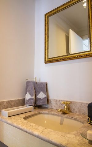 Apartamento para alugar com 122m², 3 quartos e 2 vagas Apartamento para alugar com 122m², 3 quartos e 2 vagasLavabo