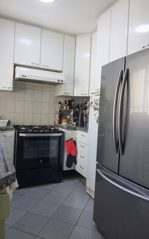 Apartamento para alugar com 122m², 3 quartos e 2 vagas Apartamento para alugar com 122m², 3 quartos e 2 vagasCozinha